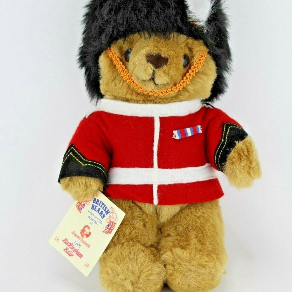 Vtg British Bears Buckingham Guard Bear London England UK 12" Plush Toy Bear NWT
